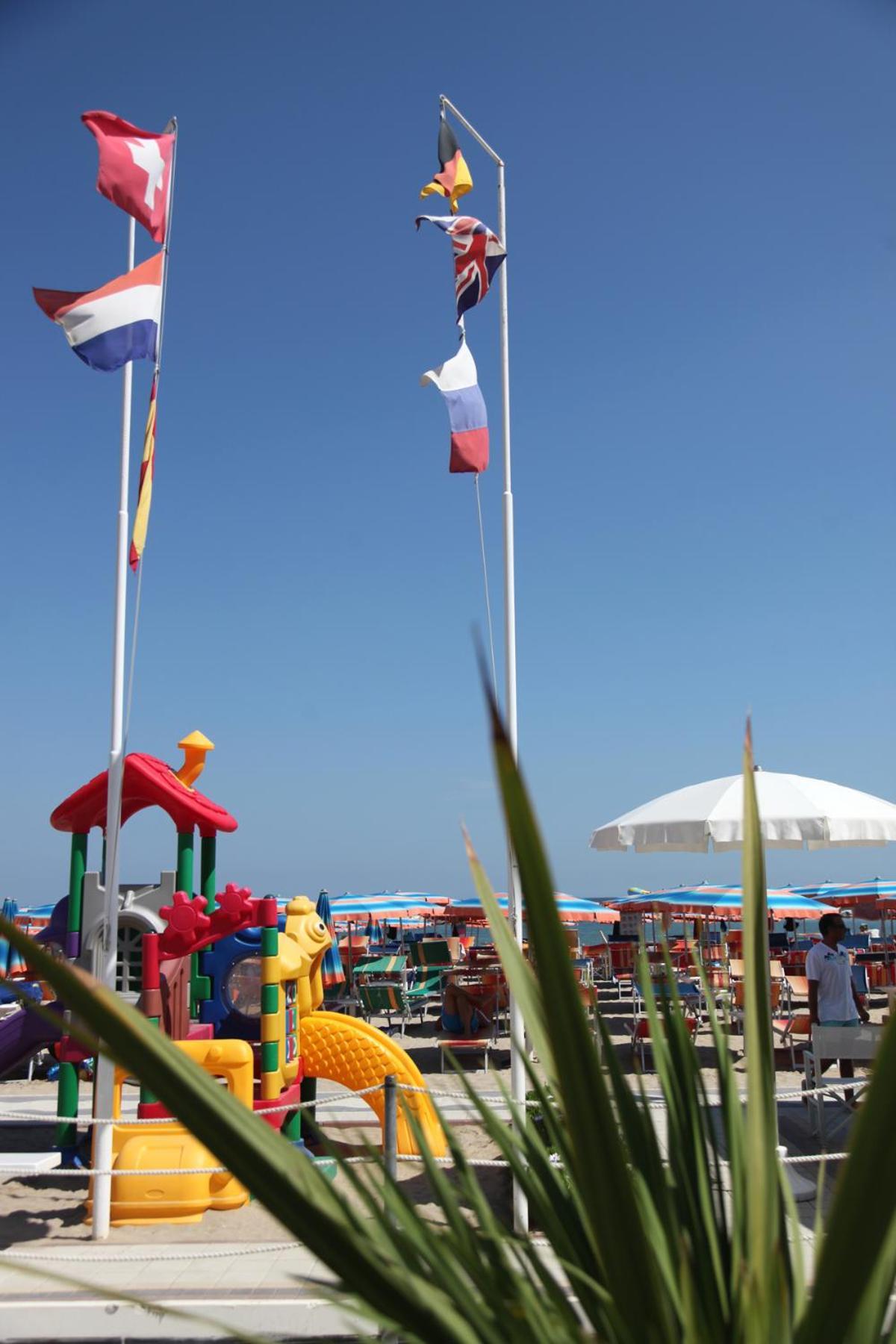 Villa Zavatta "B&B - Rooms & Apartments" Bellaria-Igea Marina Dış mekan fotoğraf